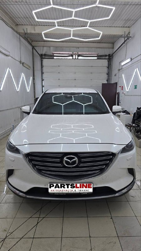 Mazda CX-9 — тонировка передней полусферы атермальной плёнкой Ultravision 82%